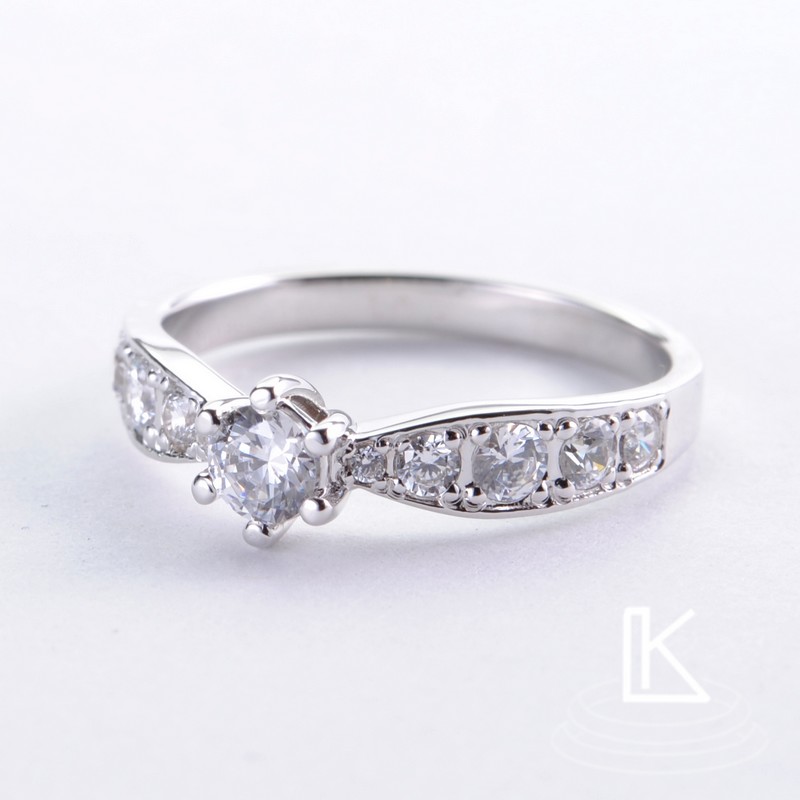 Zásnubný prsteň č. 35 s diamantmi